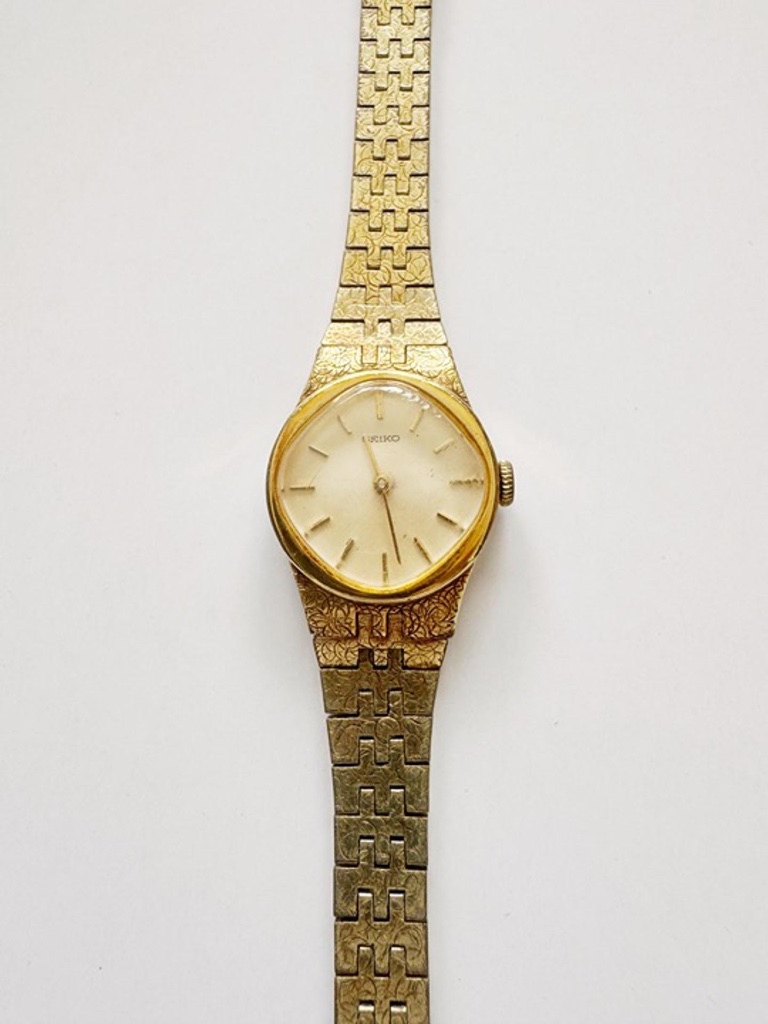 Vintage Seiko Ladies Mechanical Watch Gold Tone Textured Bracelet 21mm Running